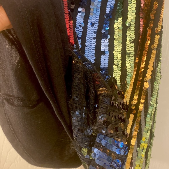 ALMOST FAMOUS NWT Sequin Party Fun Festival Shimmer Top - Picture 13 of 15